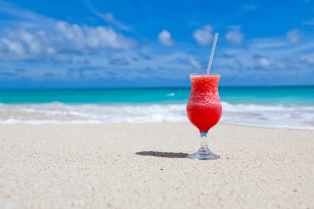 beach-beverage-caribbean-cocktail-68672.jpeg